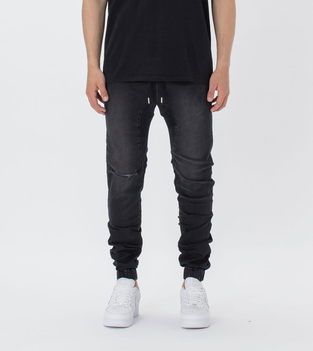 Zanerobe 2025 black joggers