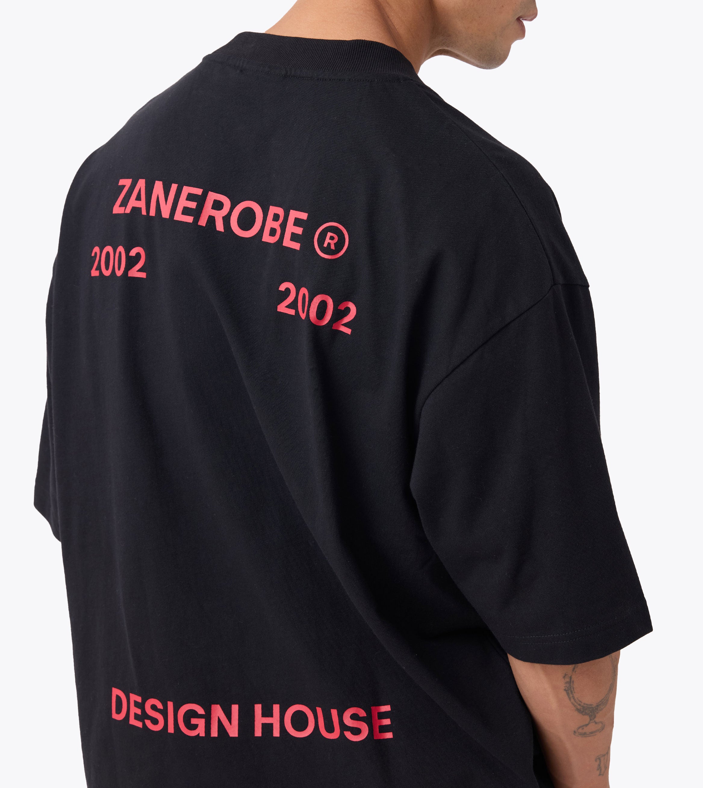 Stacked Flow Tee Black