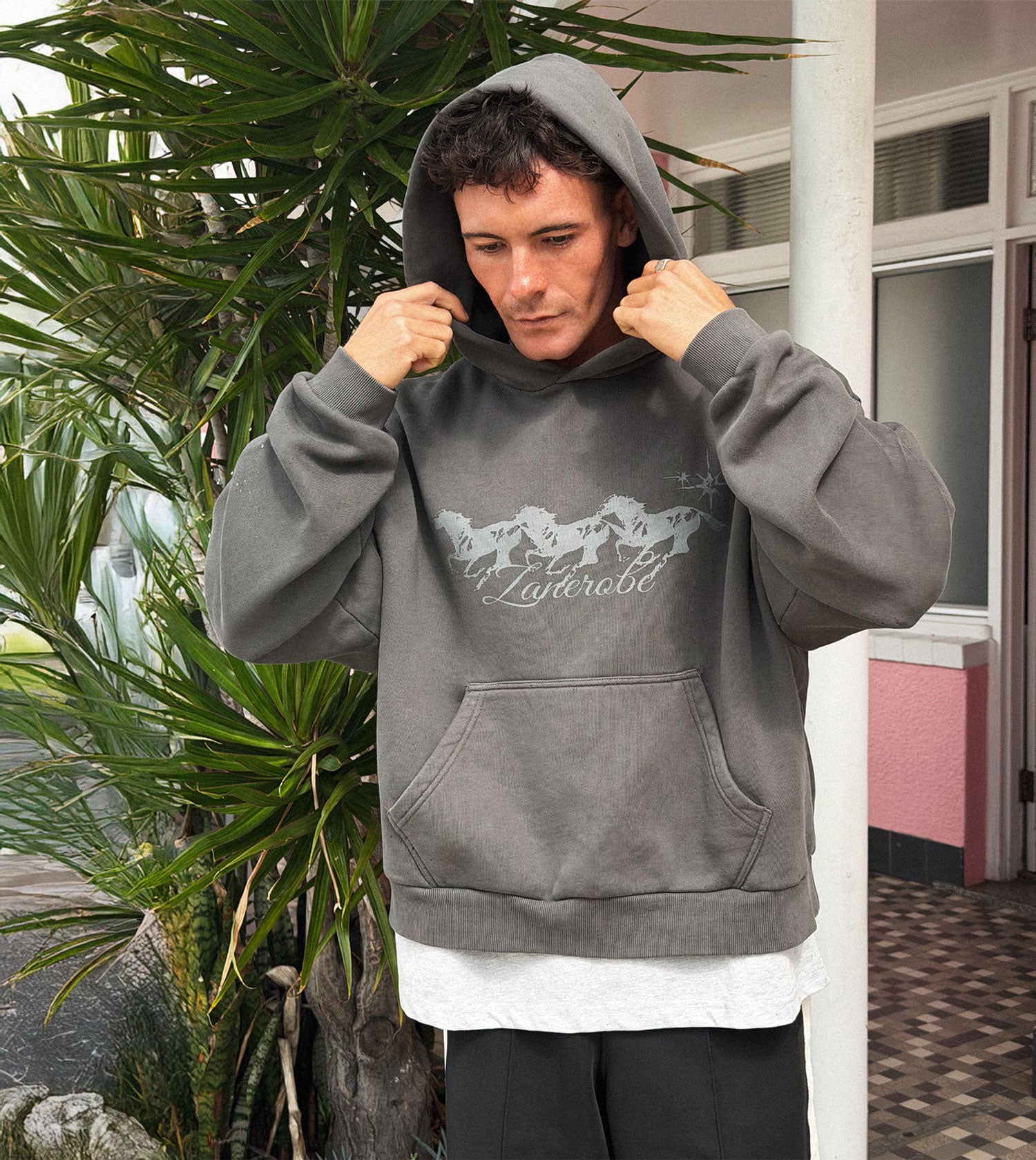 Stallion Box Crop Hood Charcoal