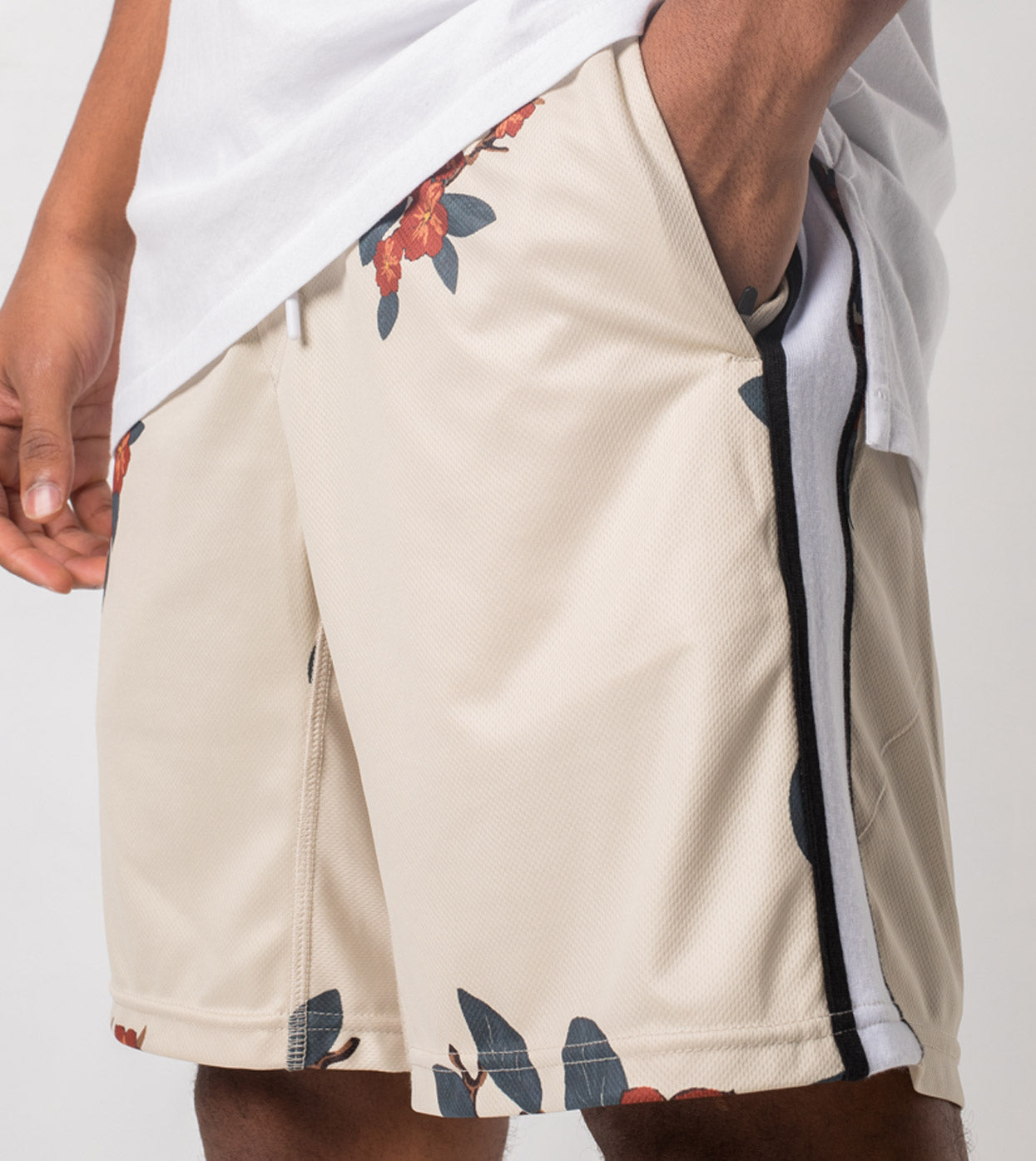 Bloom Sideline Short Natural