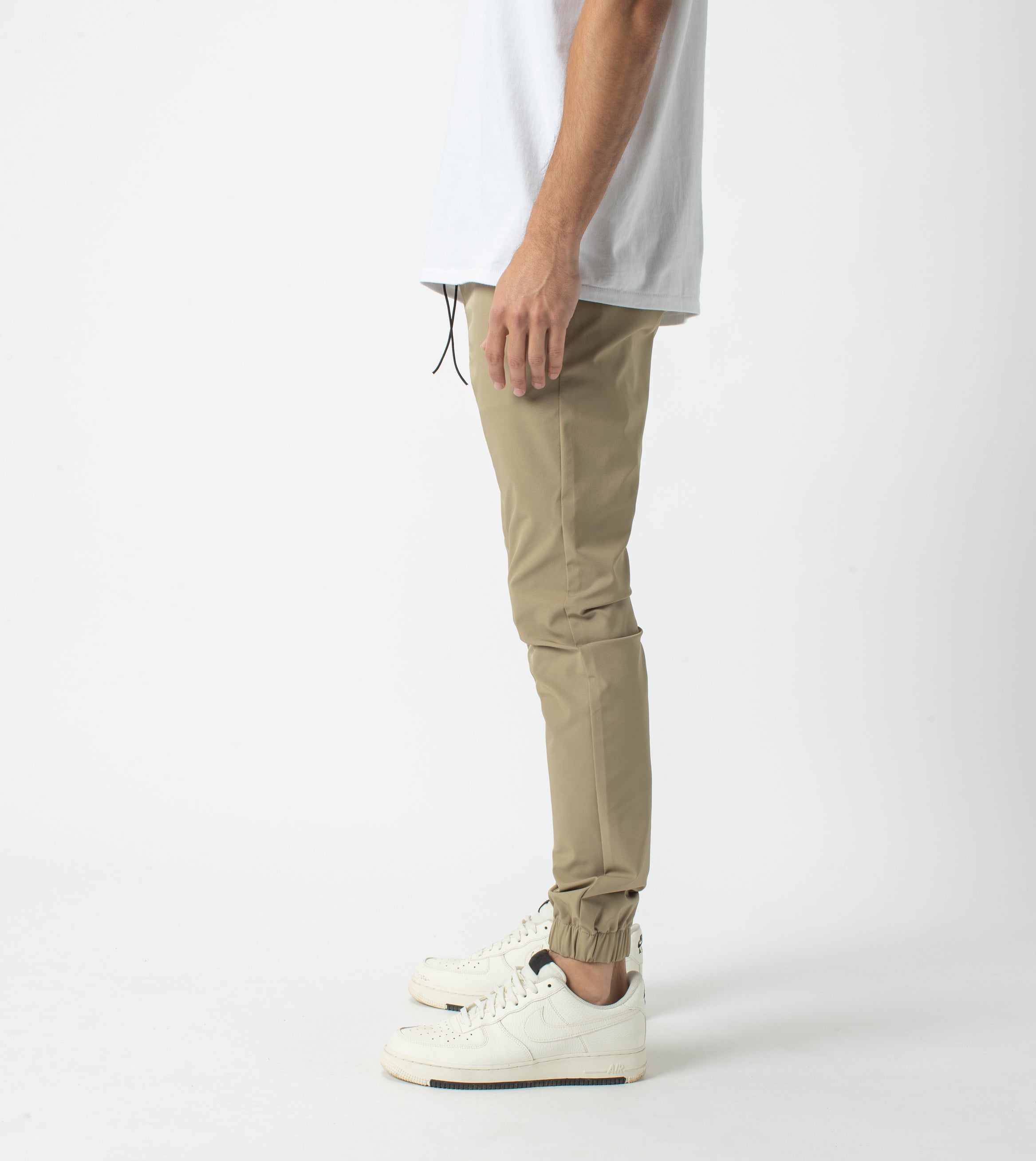 Sureshot Tech Jogger Sand
