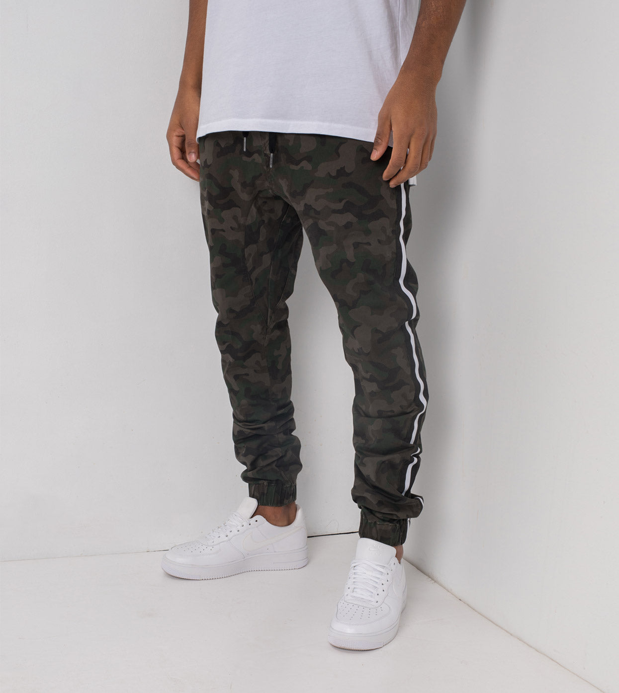 Sideline Sureshot Lightweight Jogger Dark Camo