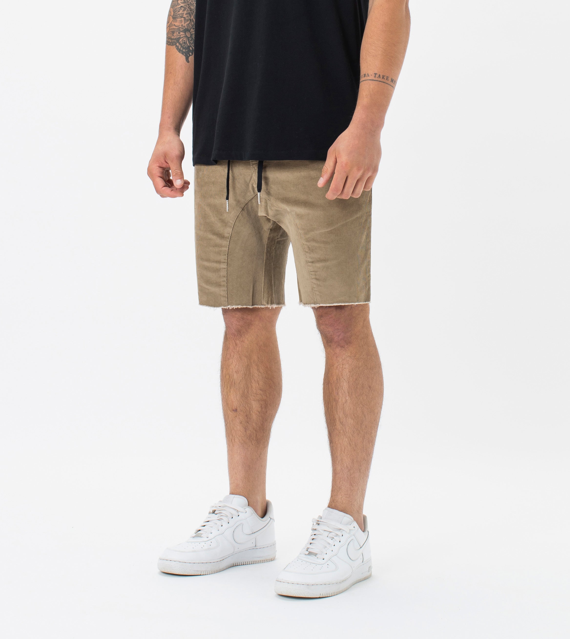 Sureshot Cord Short Sandstone