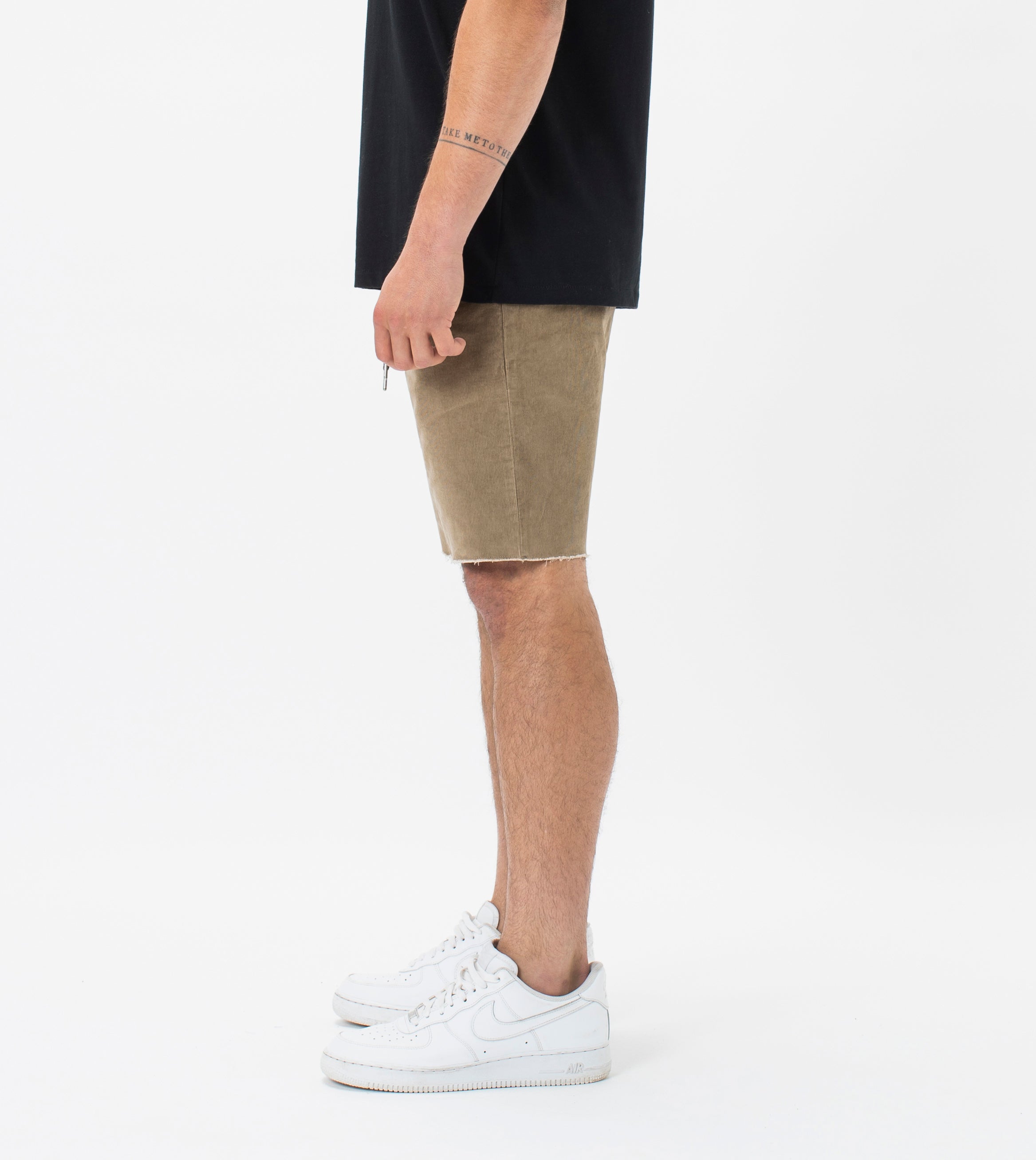 Sureshot Cord Short Sandstone