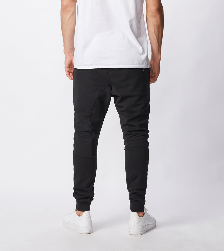 Sureshot Fleece Jogger Black ZANEROBE